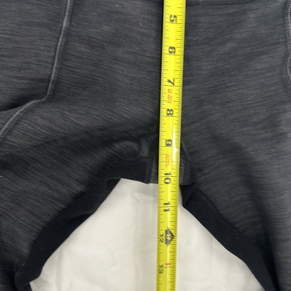 Lululemon Dressage Pant. Size 4 - Picture 7 of 9